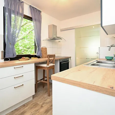 3 Bedroom Lovely In Feriehus Blato na Cetini